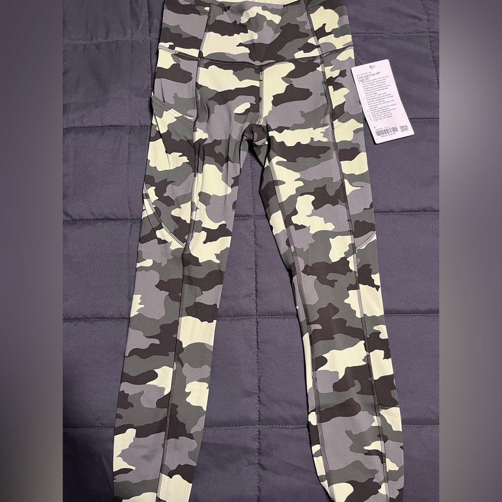 Lululemon fast and free HR tight 25” Camouflage leggings